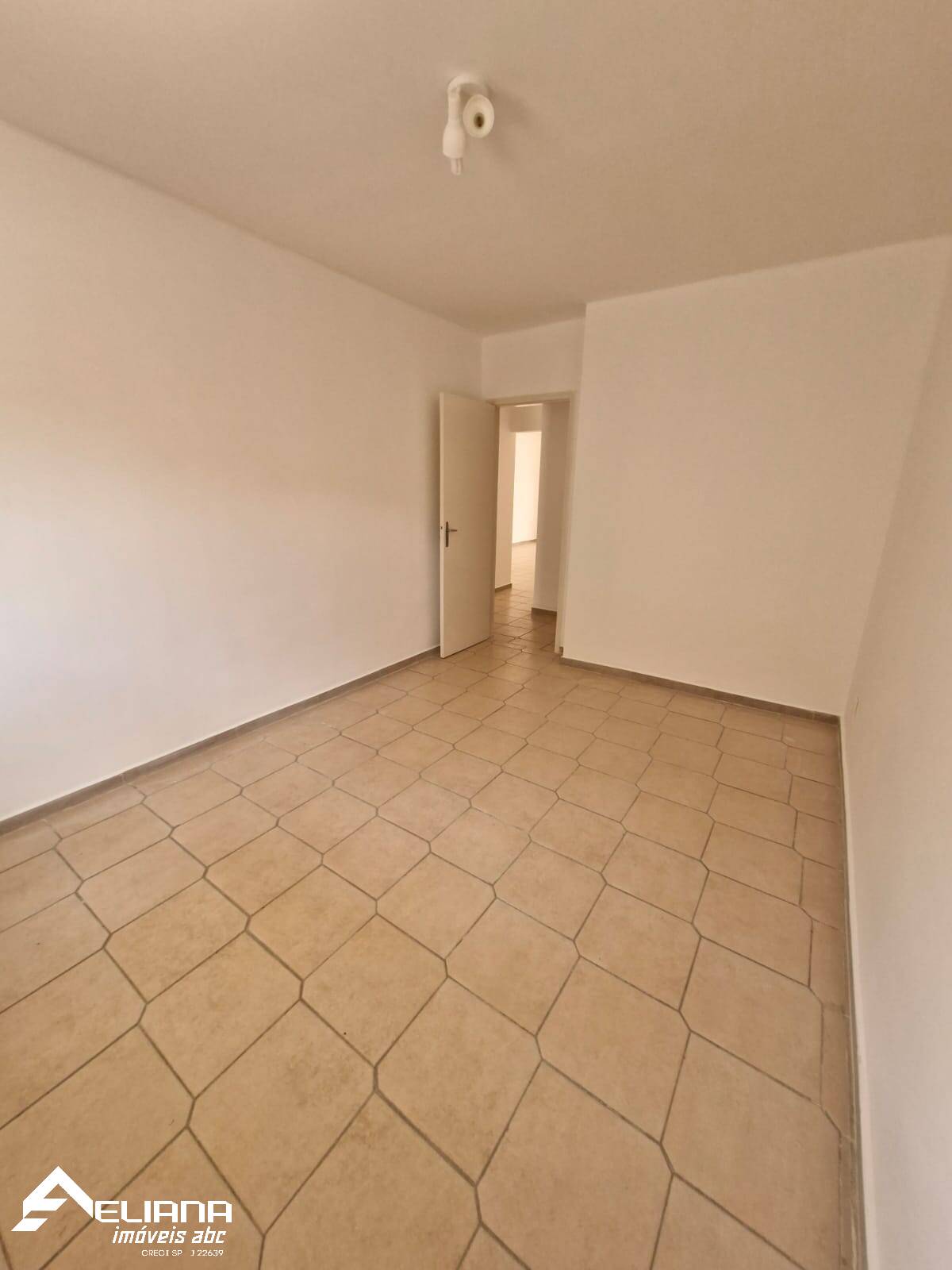 Apartamento à venda com 2 quartos, 83m² - Foto 21