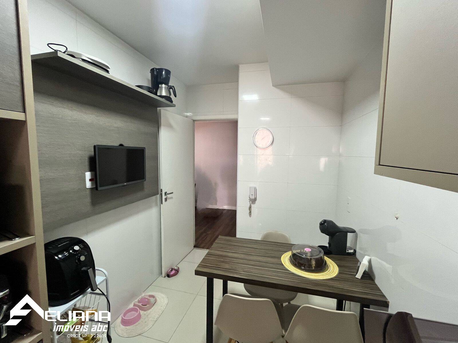 Apartamento à venda com 3 quartos, 107m² - Foto 12