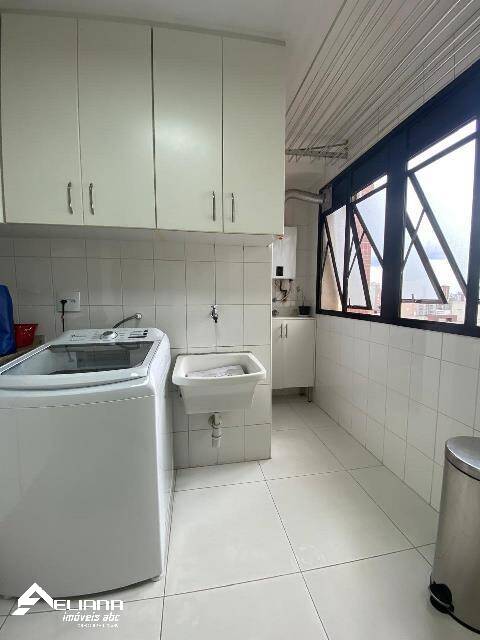 Apartamento à venda com 3 quartos, 124m² - Foto 35