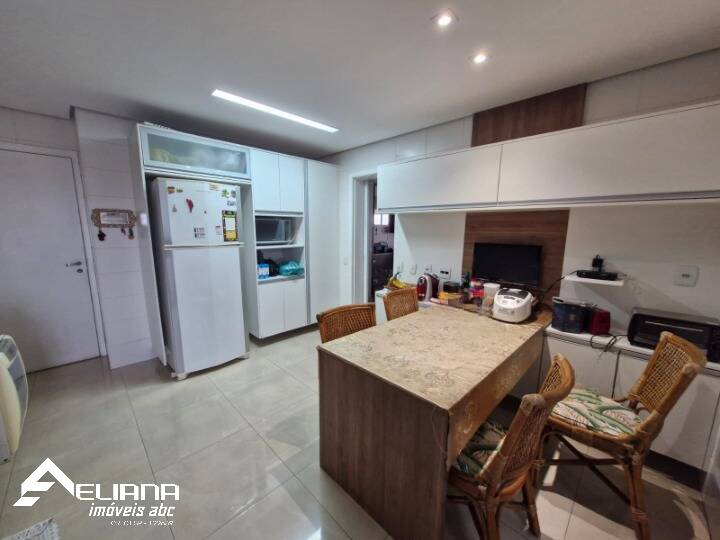 Apartamento à venda com 3 quartos, 146m² - Foto 8