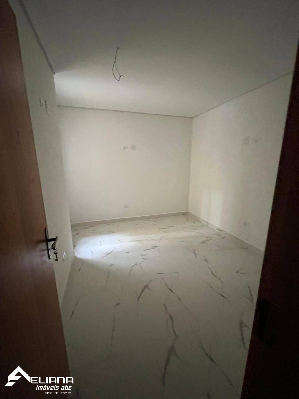 Apartamento à venda com 3 quartos, 200m² - Foto 13