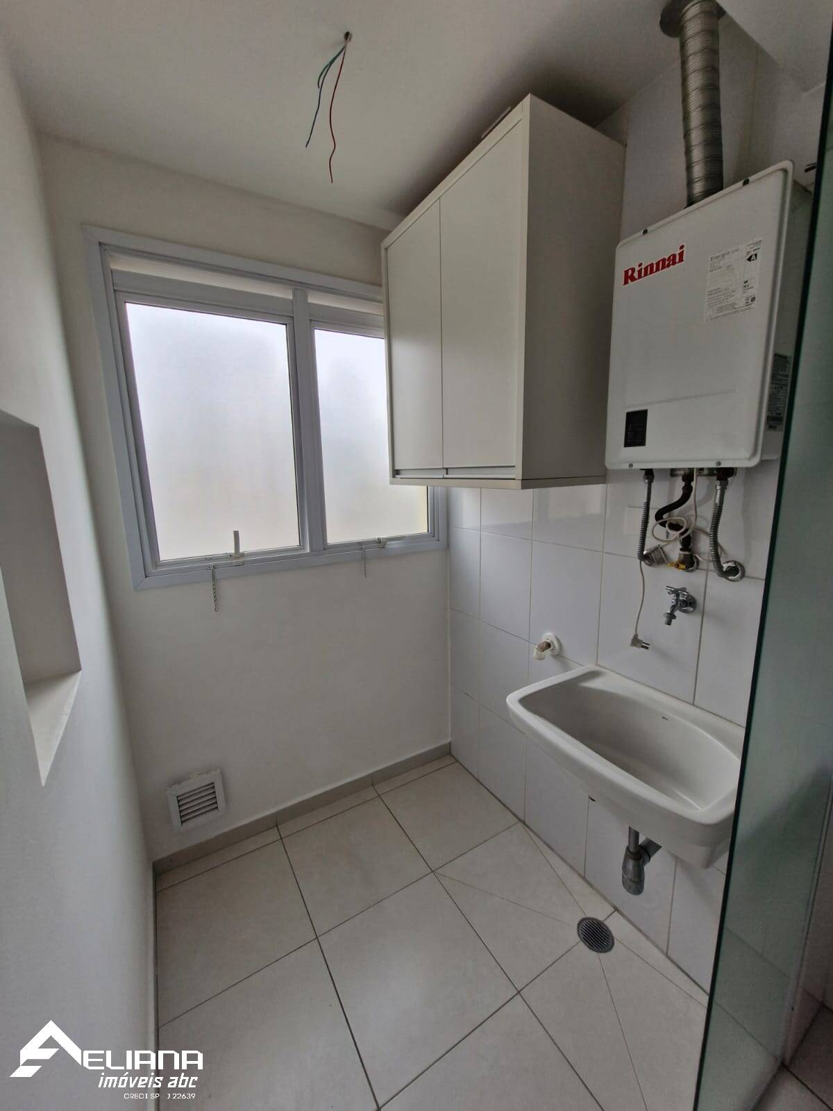 Apartamento à venda com 2 quartos, 70m² - Foto 13