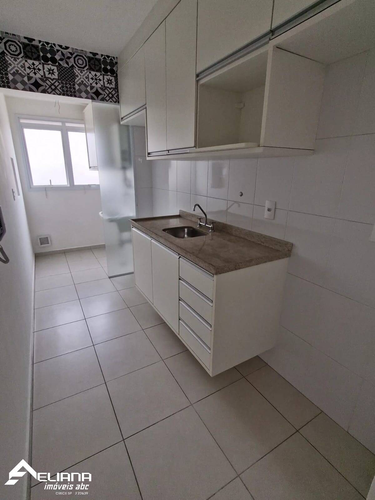 Apartamento à venda com 2 quartos, 70m² - Foto 11