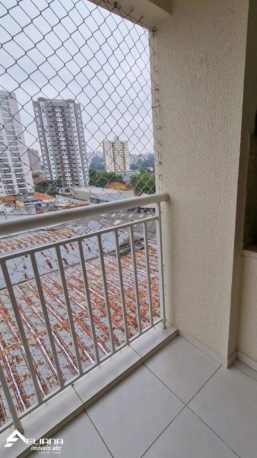 Apartamento à venda com 2 quartos, 70m² - Foto 4