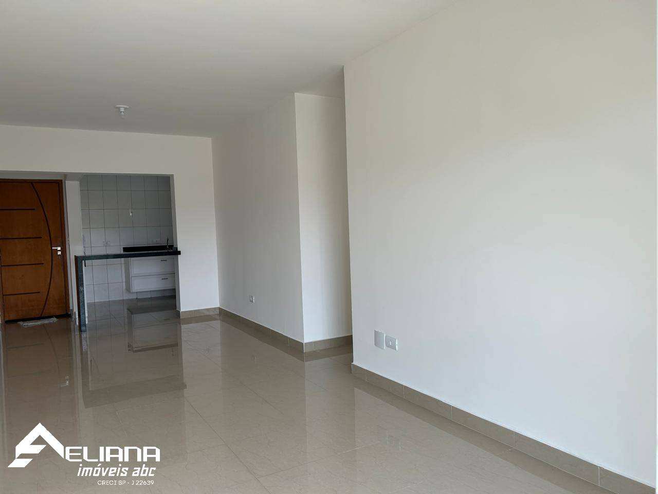 Apartamento à venda com 3 quartos, 107m² - Foto 1