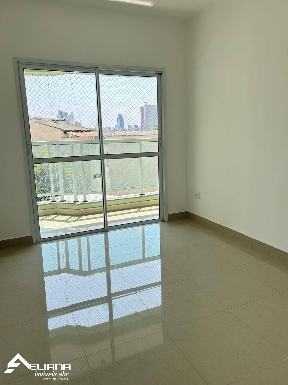 Apartamento à venda com 3 quartos, 107m² - Foto 19