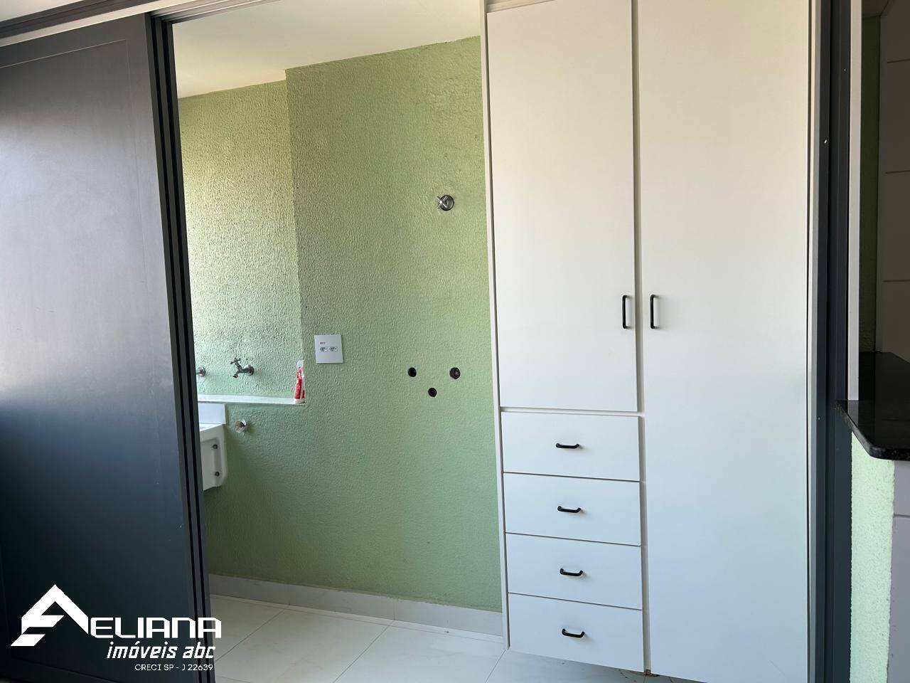 Apartamento à venda com 3 quartos, 107m² - Foto 4