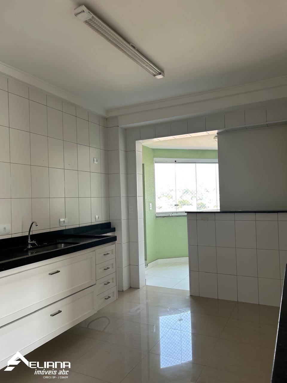 Apartamento à venda com 3 quartos, 107m² - Foto 7