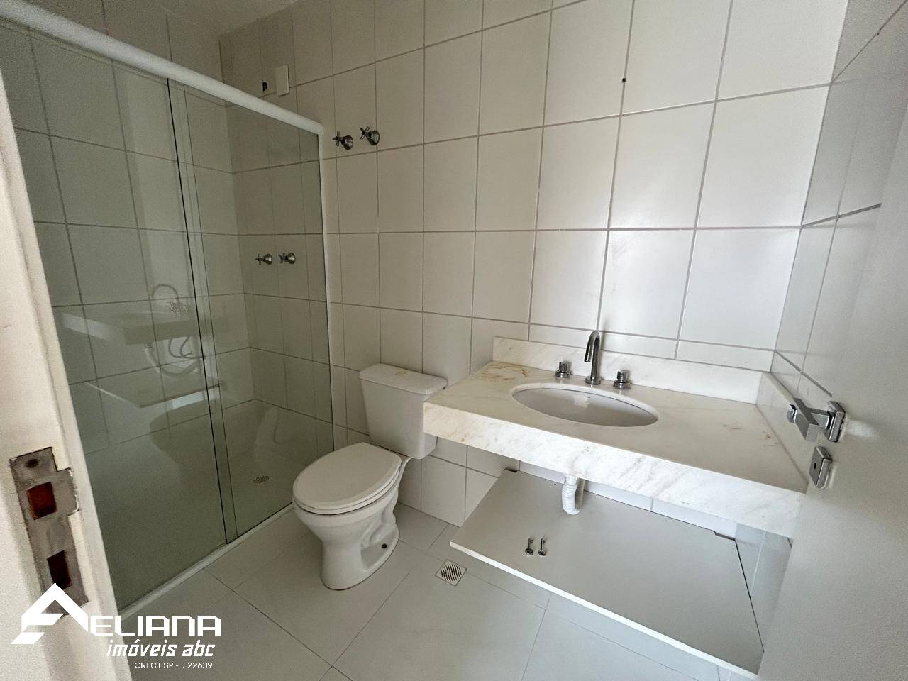 Apartamento à venda com 3 quartos, 107m² - Foto 12