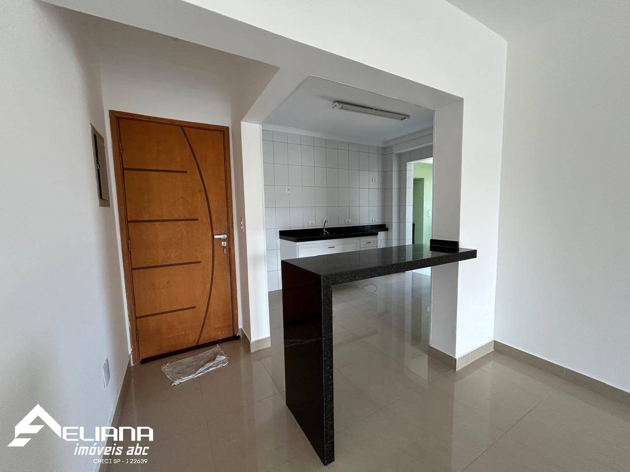 Apartamento à venda com 3 quartos, 107m² - Foto 8