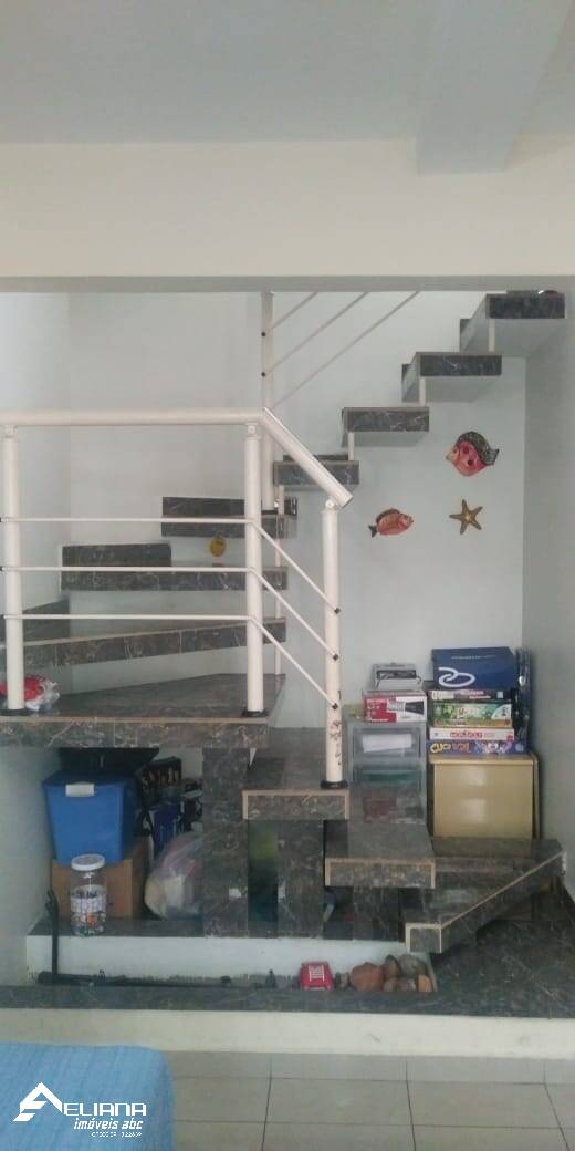 Sobrado à venda com 3 quartos, 136m² - Foto 2