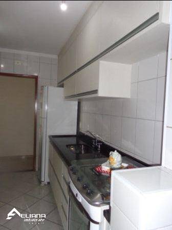 Apartamento à venda com 2 quartos, 70m² - Foto 5